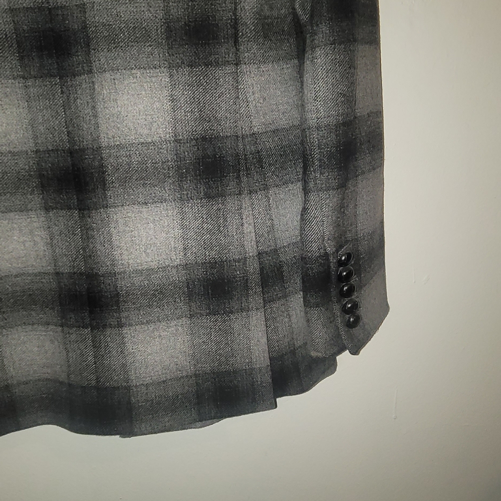 Veronica Beard Gray Plaid Dickey Blazer/Jacket with Black Buttons - Picture 8 of 10